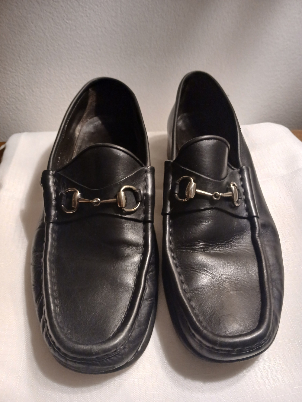 Gucci Black Leather Horsebit Loafers